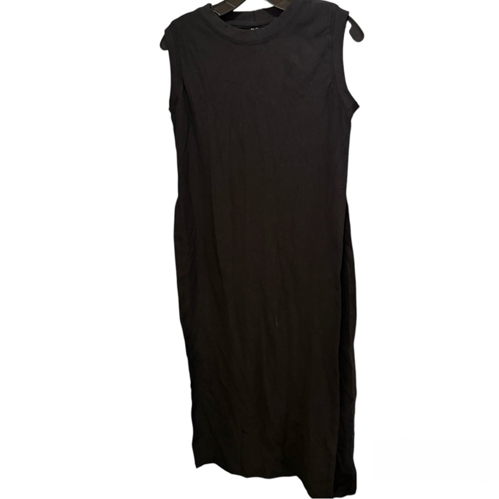 Kiya Tomlin Black Crew Neck Sleeveless Side Slit Dress Black, size Medium